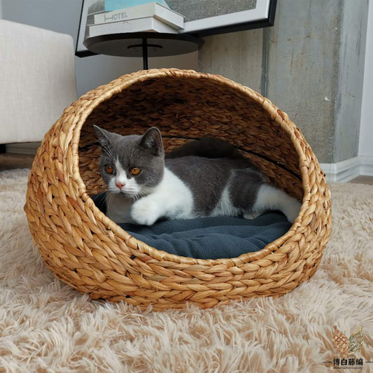 Eco-Friendly Handwoven Cat Bed, Warm Winter Pet Bed with Removable Cover