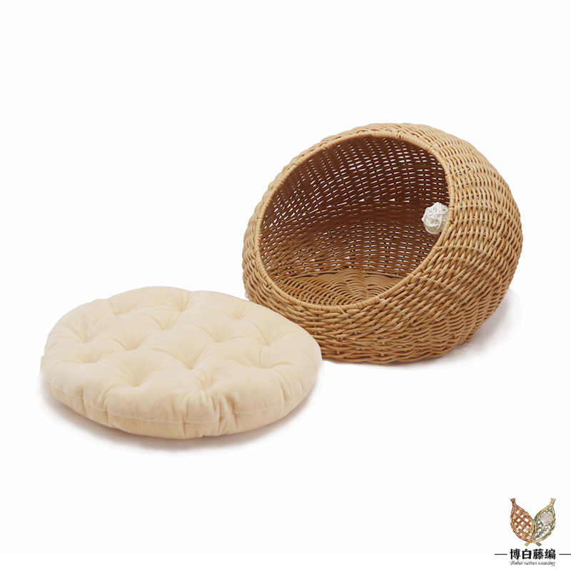 Eco-Friendly Handwoven Cat Bed, Warm Winter Pet Bed with Removable Cover